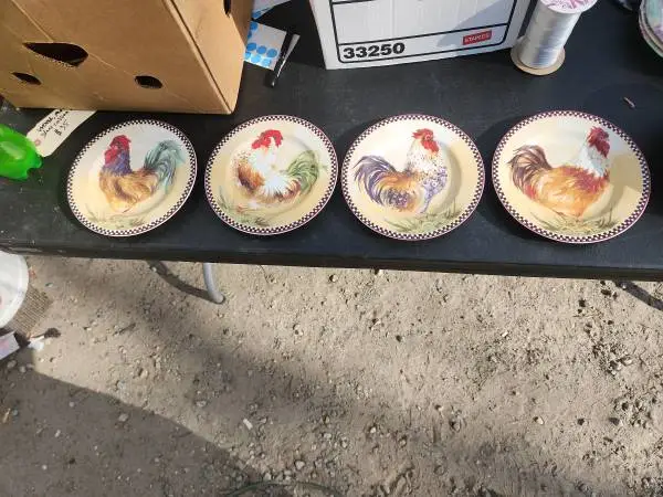 4 Sakura Salad Rooster Plates