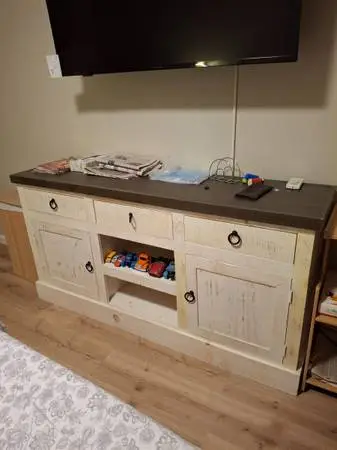 Rustic Style Wood 3 Drawer Sideboard / Dresser - Like New!