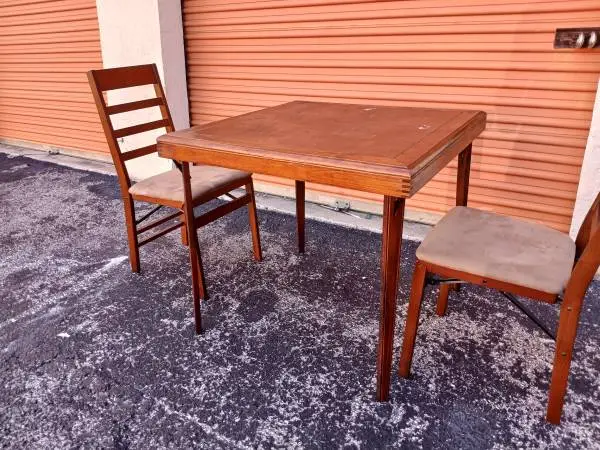 square table and 2 chairs - foldable - small spaces cosco quality
