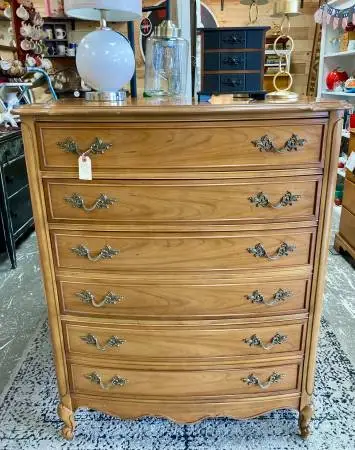 Beautiful Solid Wood Dixie 4-Drawer Dresser