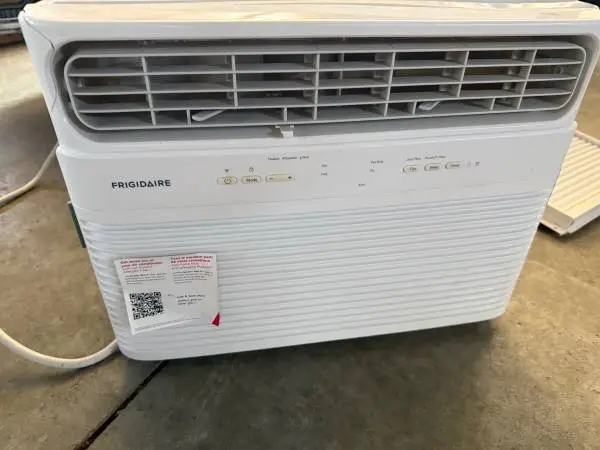 Frigidaire 14000 BTU WIFI window unit air conditioner