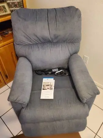 laz boy luxury lift chair