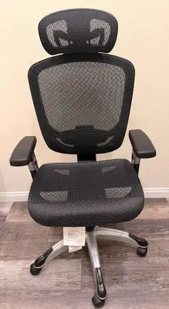 STAPLES Hyken Ergonomic Swivel Task Chair, Adjustable Office Chair
