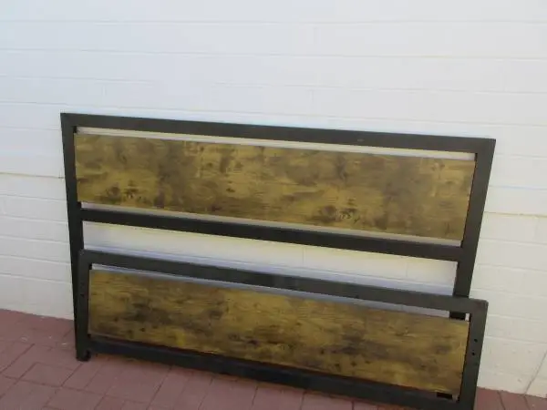Queen Size Metal With Headboard And Footboard Frame