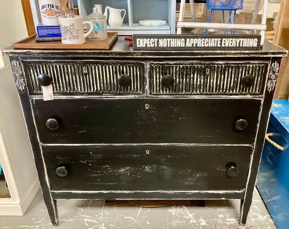 Vintage Black Solid Wood 4-Drawer Dresser