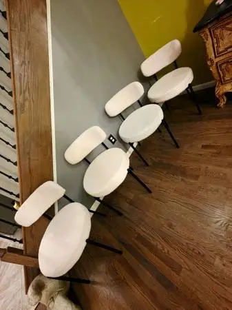 FOUR LIKE NEW CUSTOM CHAIRS / Accent chairs Dining chairs