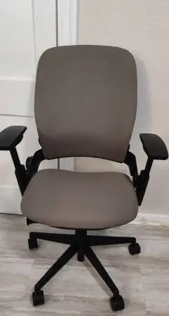 OFFICE CHAIRS STEELCASE LEAP V2