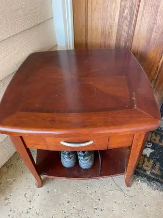 End table or night stand