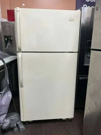 Frigidaire Gallery Top Freezer Refrigerator