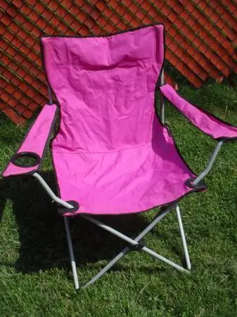 2 Folding Portable Outdoor Chairs In Good Condition