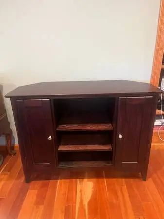 Solid Wood TV Cabinet