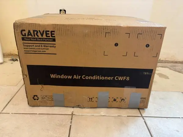 8000 BTU WINDOW A/C UNIT