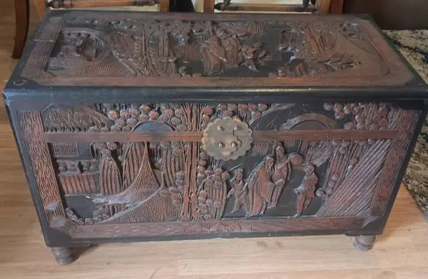 Beautiful Hardwood Hand Carved Storage Chest In Excellent Condition!