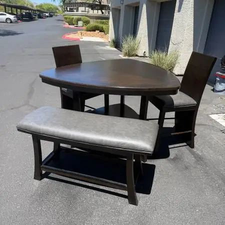 Dining Table Set