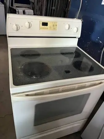 Offwhite glass top stove