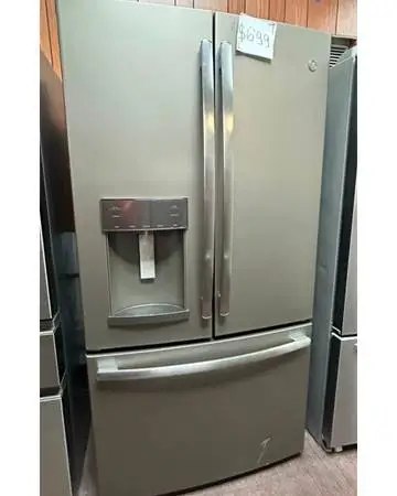 GE Refrigerador de 3 Puertas