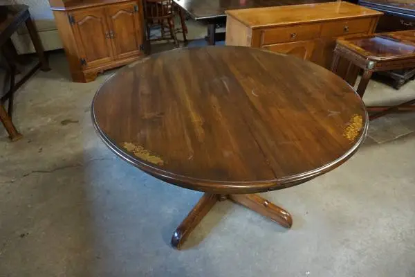 Hitchcock Tables