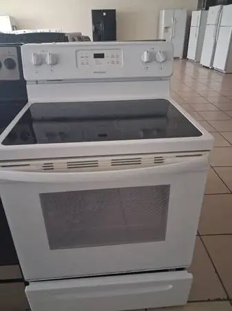 STOVE GLASS TOP FRIGIDAIRE WHITE