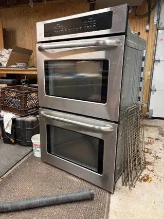 STAINLESS STEEL WALL OVEN