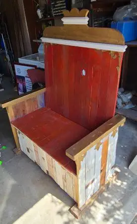 Fancy Royal Seat Bench