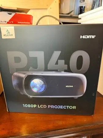NEW IN BOX NexiGo PJ40 1080P LCD Projector