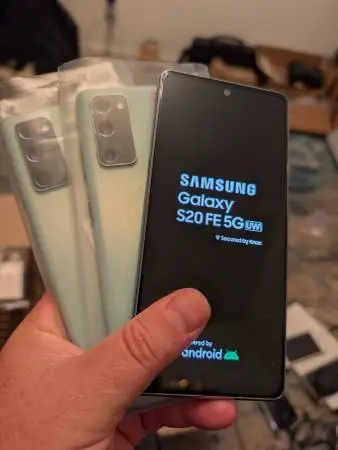 Sim Unlocked Samsung galaxy s20 fe 5g 128gb