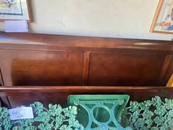 Queen bed