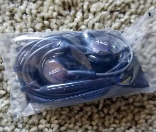 NEW Samsung Galaxy AKG Wired Earbuds Headphones