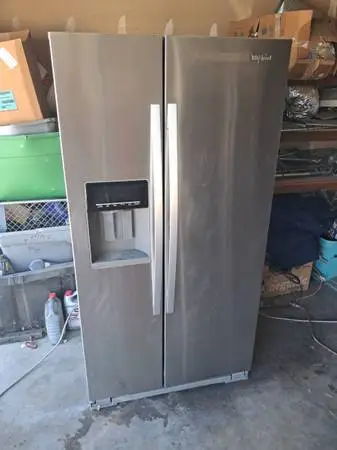 GARAGE REFRIGERATOR CAN DELIVER