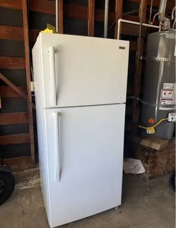 refrigerator with freezer with ice maker