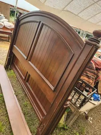 King Bedroom Set