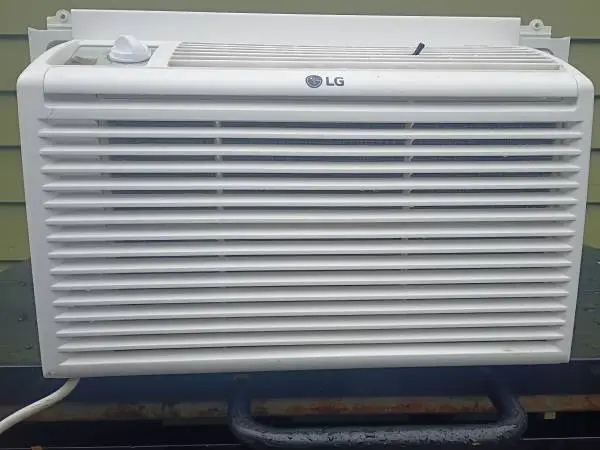 LG 5000 BTU window air conditioner