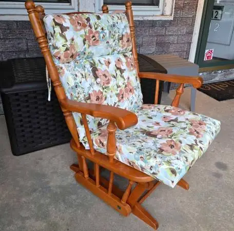 Glider/s -- Rocking Chairs -- PERFECT CONDITION