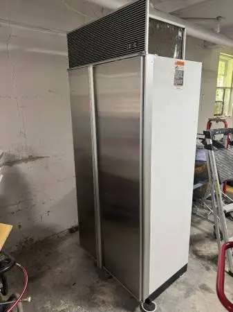 Sub-Zero 561 36 Built-In Refrigerator - Works Perfect - $950