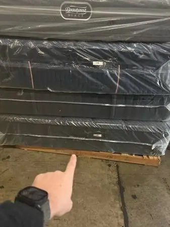 California King Simmons Beautyrest Black Series 2 Firm Mattress
