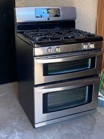 KENMORE GAS RANGE DOUBLE OVEN