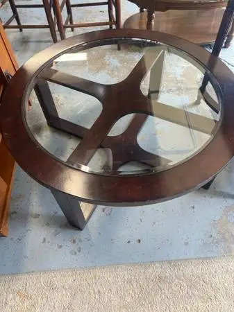 Round glass table
