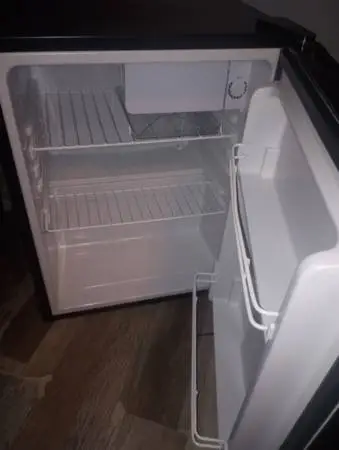 Avanti Mini Fridge