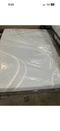 Full Tempurpedic Proadapt 2.0 Medium Hybrid Mattress