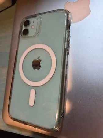 iPhone 11 Green