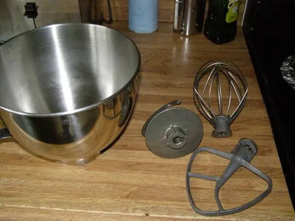 Kitchen Aid Stand Mixer K45 Stainless Bowl and 3 Other Accessories
