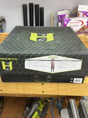 chest waders (new) size 10 mens (new)
