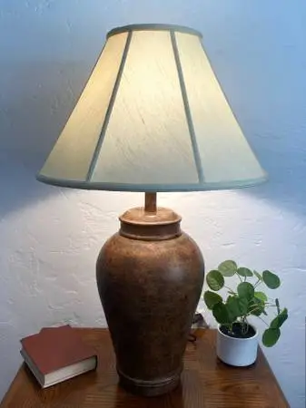 Vintage Resin Ginger Jar Table Lamp
