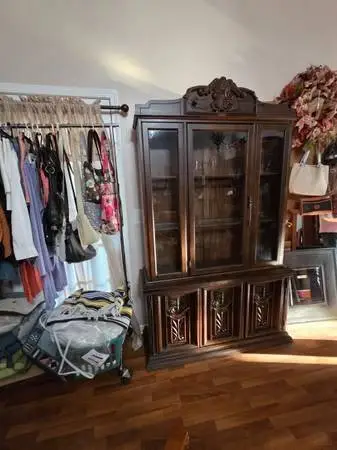Vintage Victorian Mahogany Wood China Cabinet