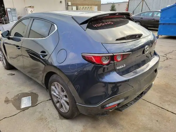 2021 MAZDA 3 PARTS STK M25010