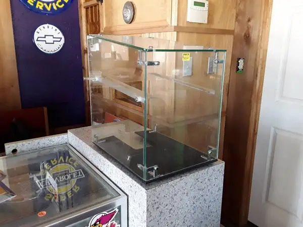 Countertop glass display