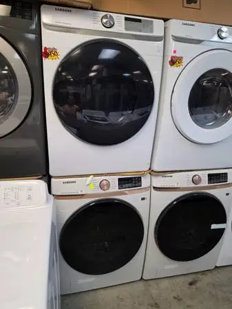 Samsung New front load washer 5.0 cu ft Used Gas dryer
