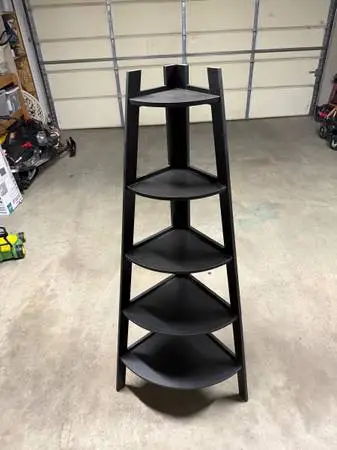 Like new Black corner shelf