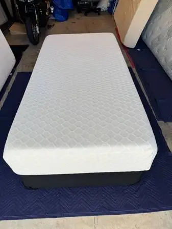 Sealy Twin 12 Memory Foam Mattress & Box Spring Set