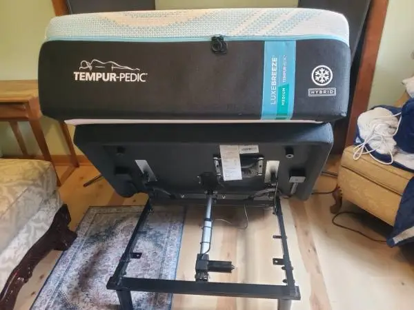 Electric bedframe with Tempur-Pedic mattress